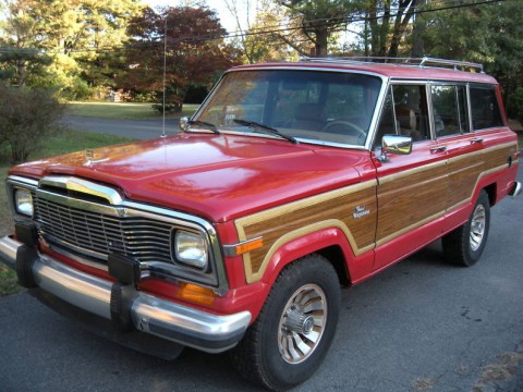 1985 Jeep Grand Wagoneer